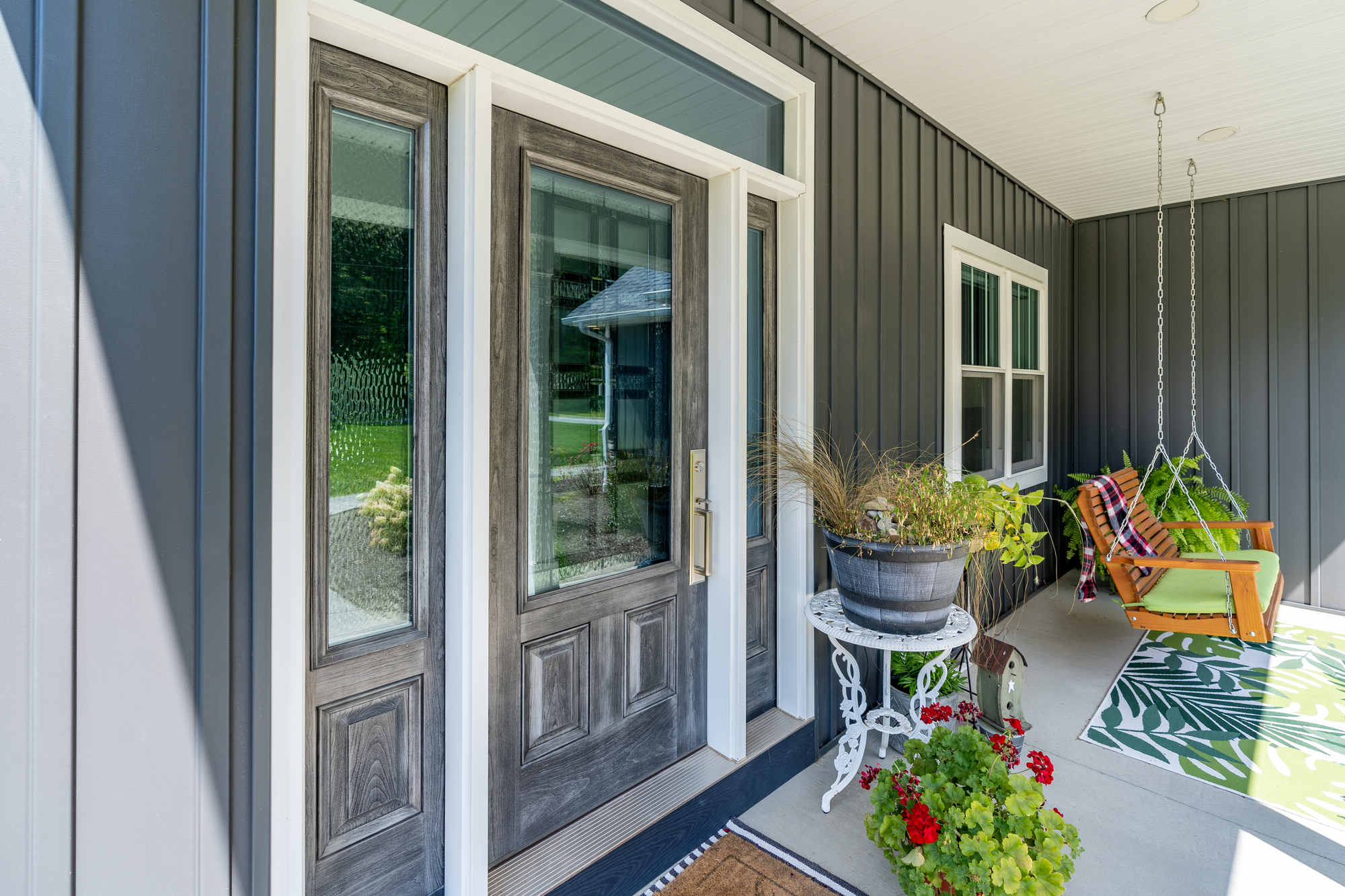 Provia-Embarq-Oak-Door